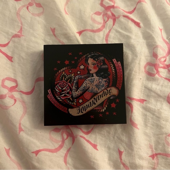 Reina Rebelde Contour Kit NEW - Picture 8 of 9